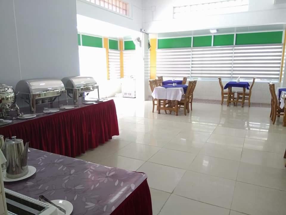 Maykha Hotel Mandalay Exterior foto